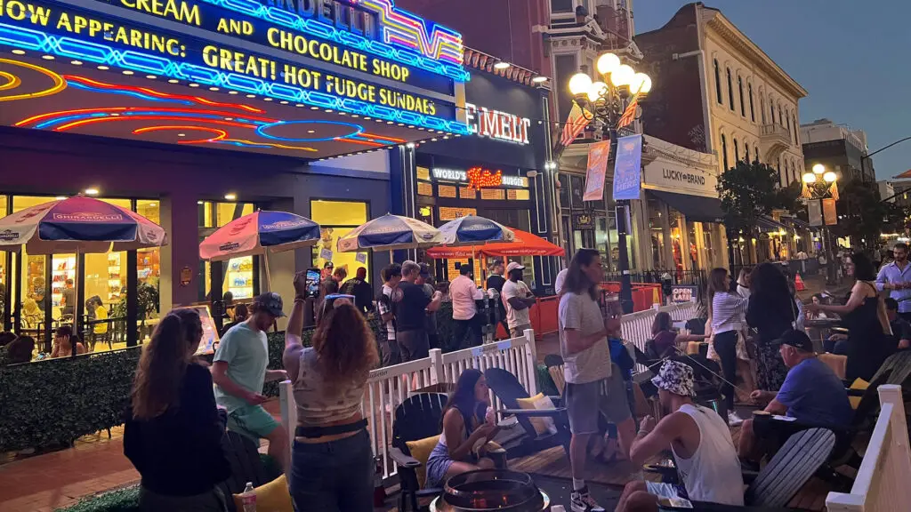 2022 Ghirardelli S’mores Tour